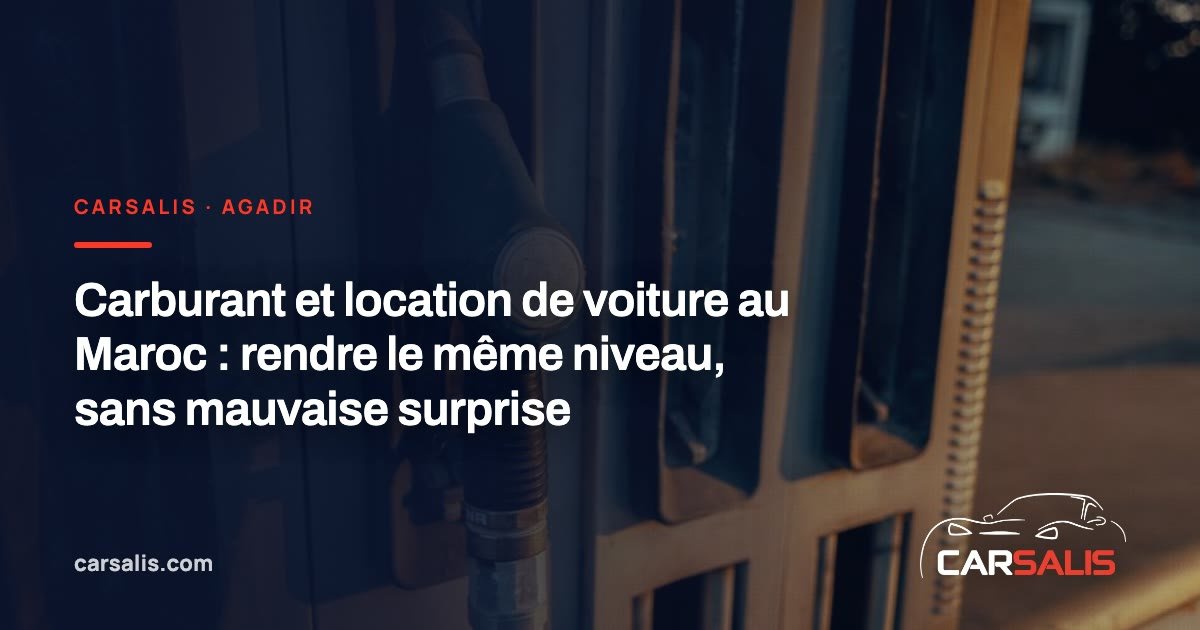 Jauge de carburant pleine sur le tableau de bord d'une voiture