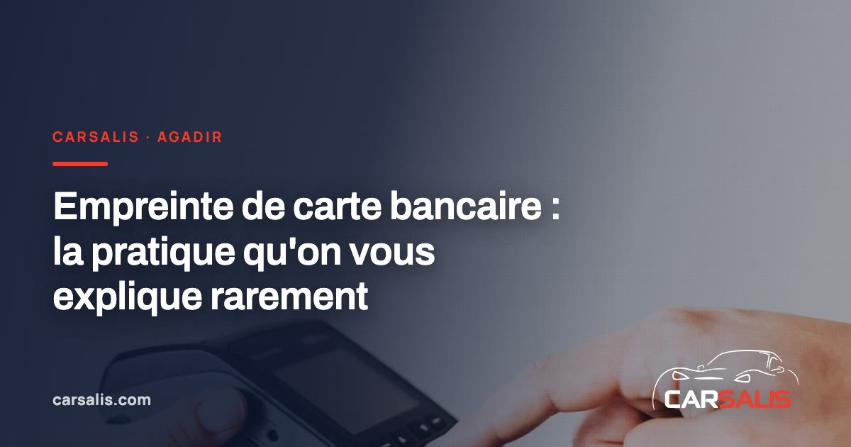 Terminal de paiement sur un comptoir d'agence de location